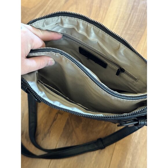 Gussaci Black Leather Crossbody Bag Adjustable Strap & Multiple Zipper - Picture 4 of 7